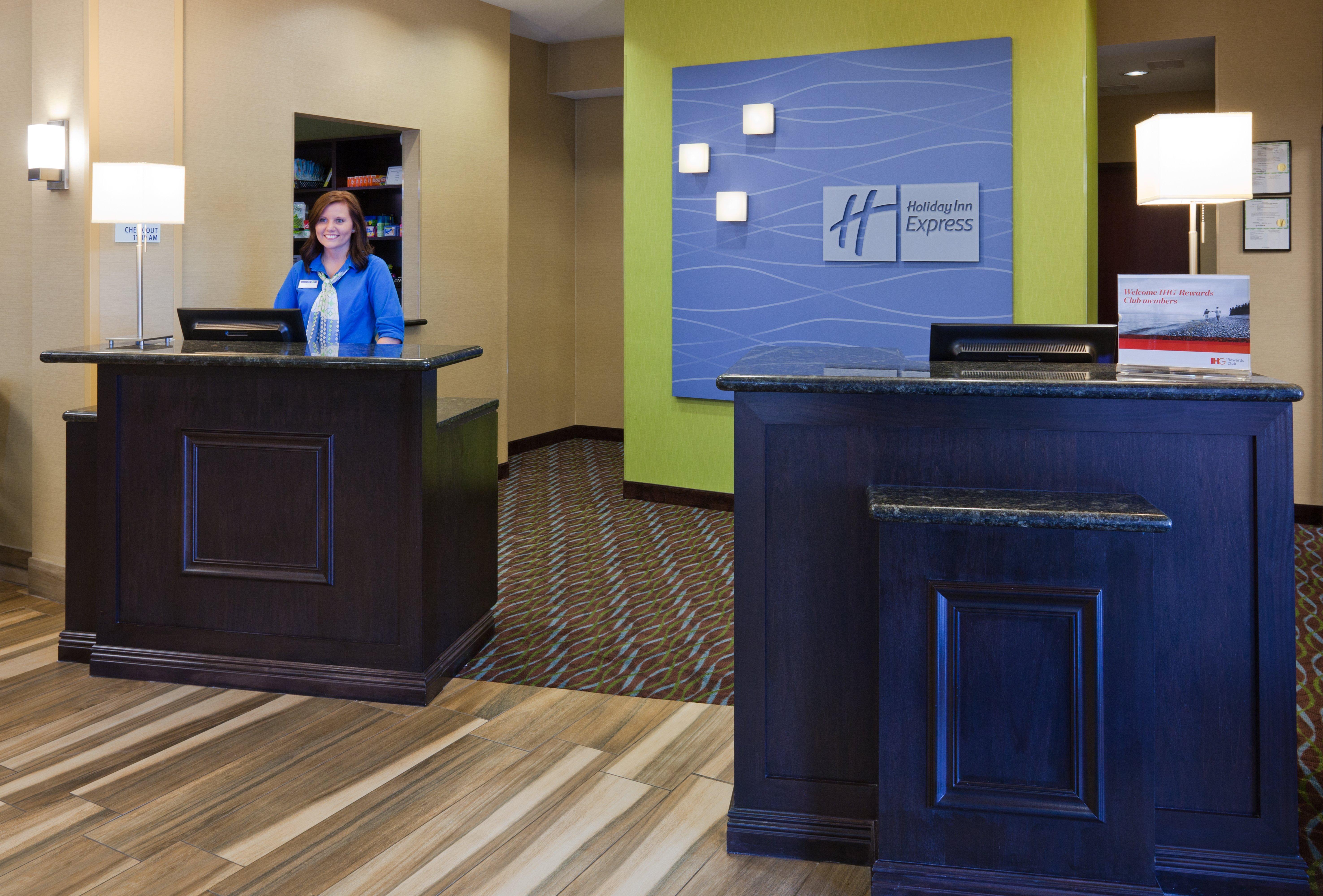 Holiday Inn Express & Suites Fort Dodge By Ihg מראה חיצוני תמונה