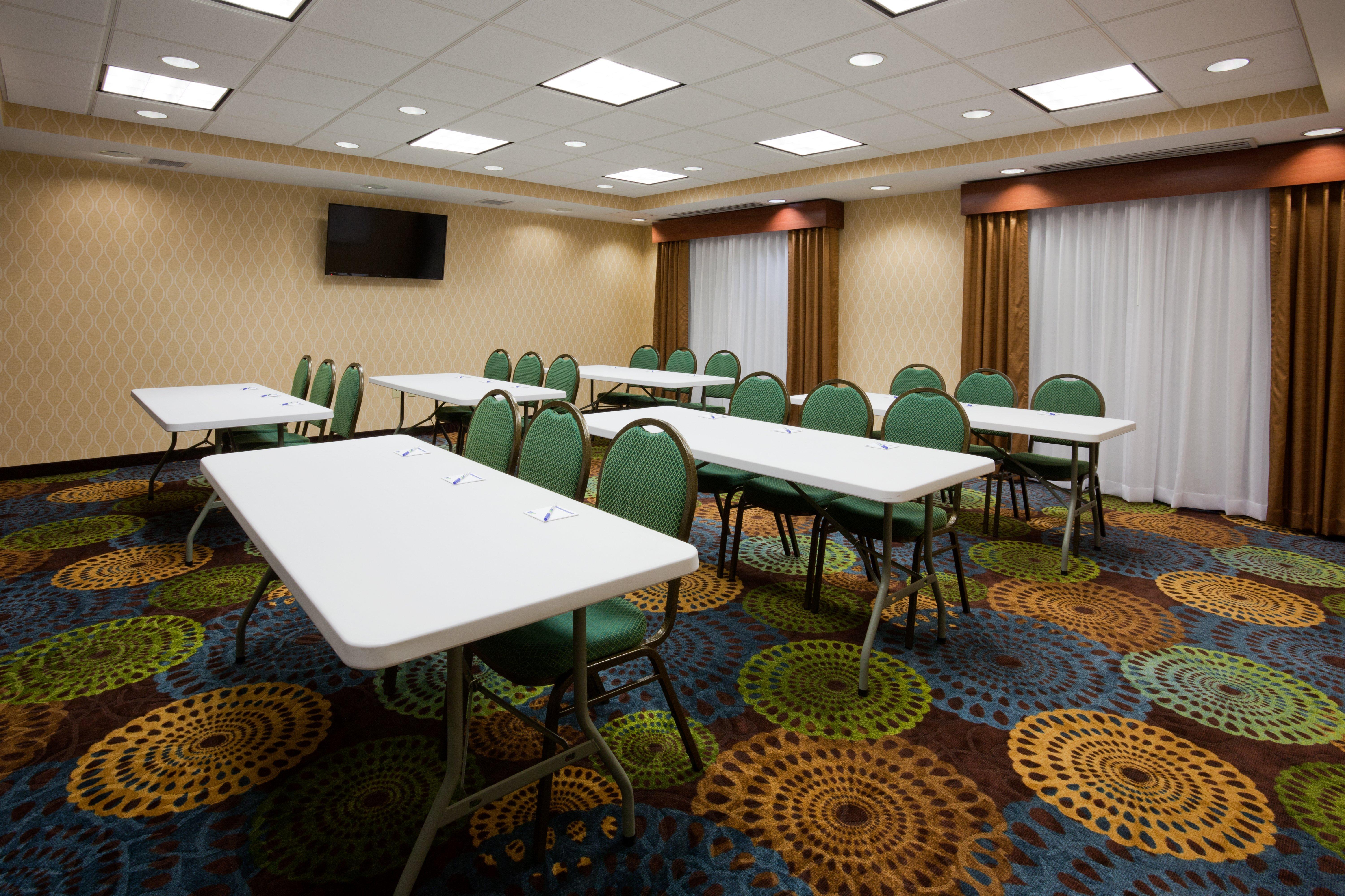 Holiday Inn Express & Suites Fort Dodge By Ihg מראה חיצוני תמונה