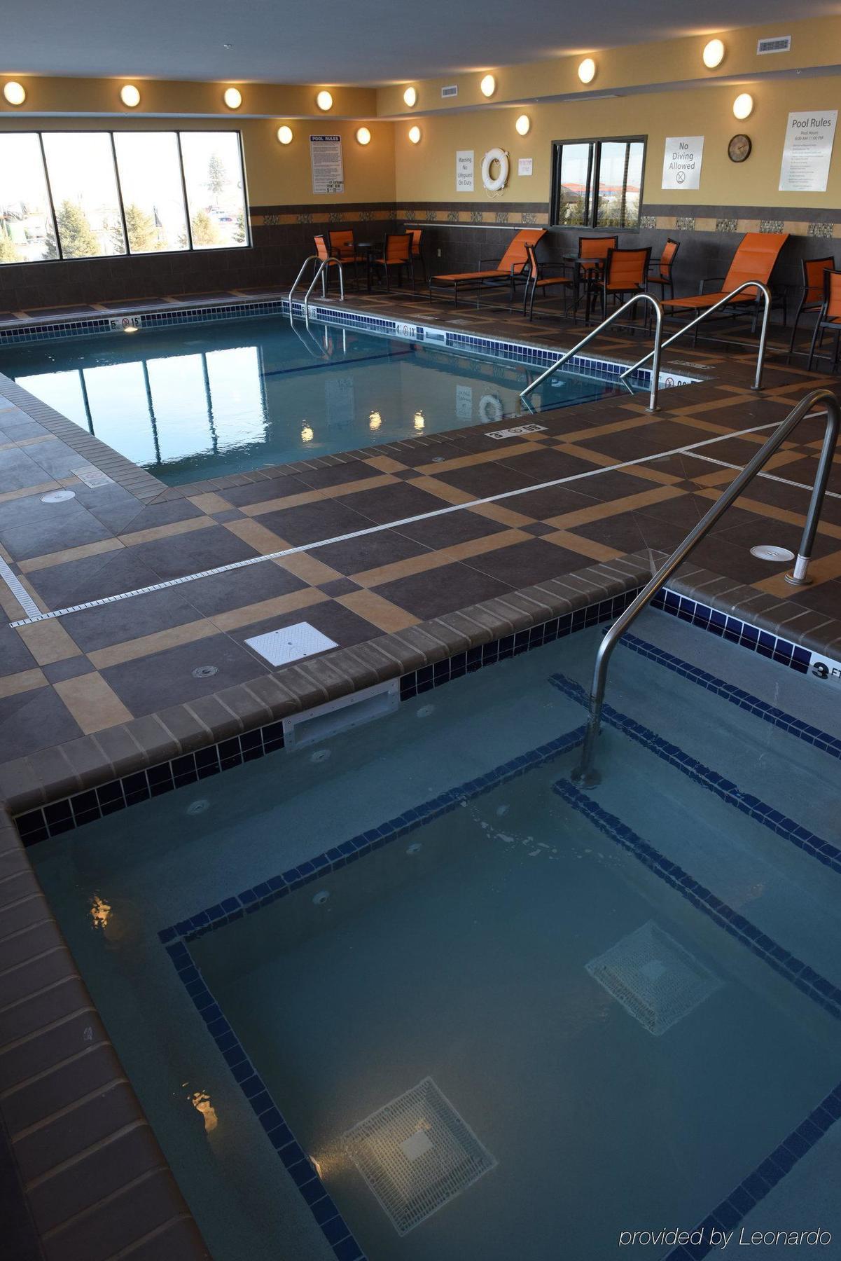Holiday Inn Express & Suites Fort Dodge By Ihg מראה חיצוני תמונה