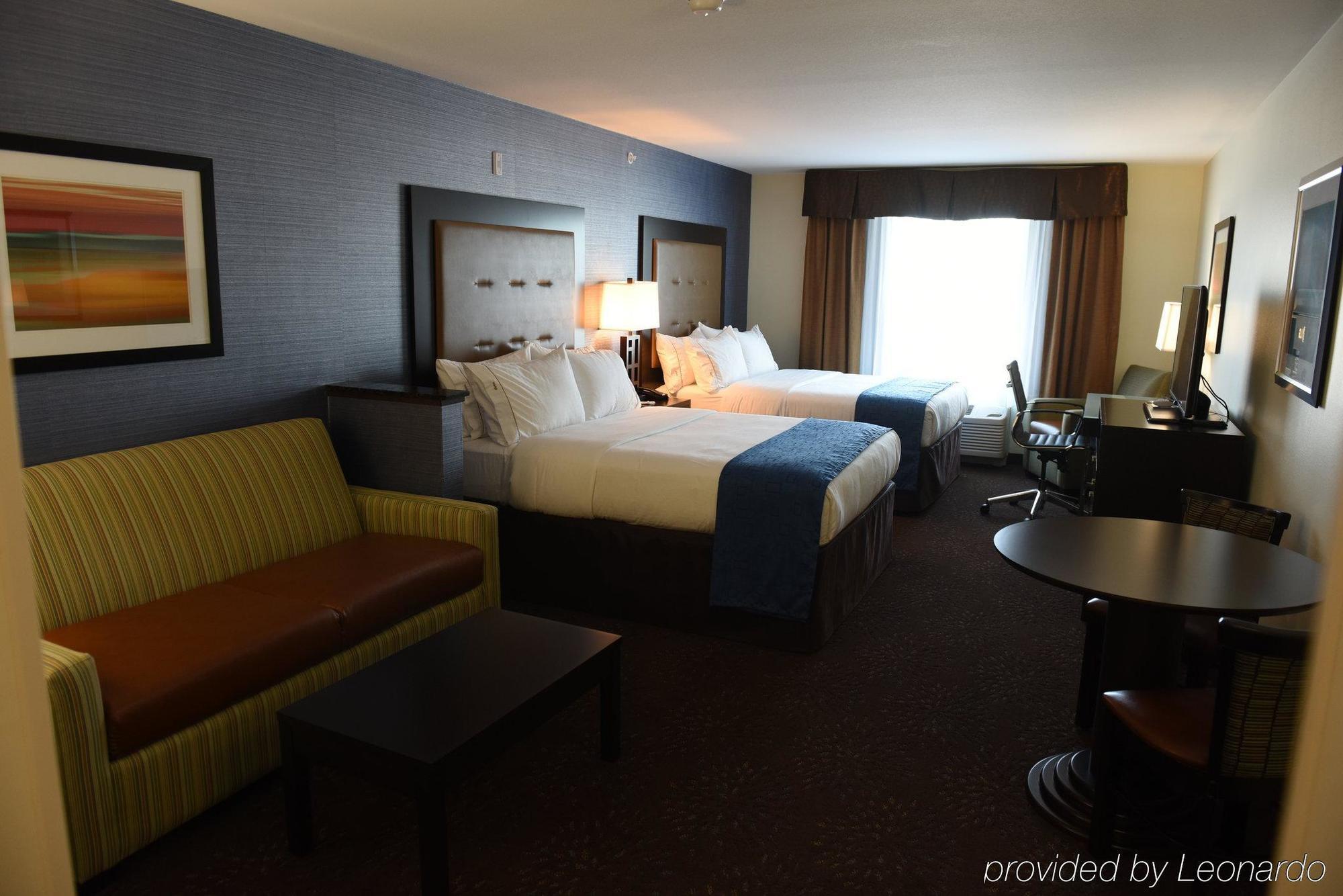 Holiday Inn Express & Suites Fort Dodge By Ihg מראה חיצוני תמונה