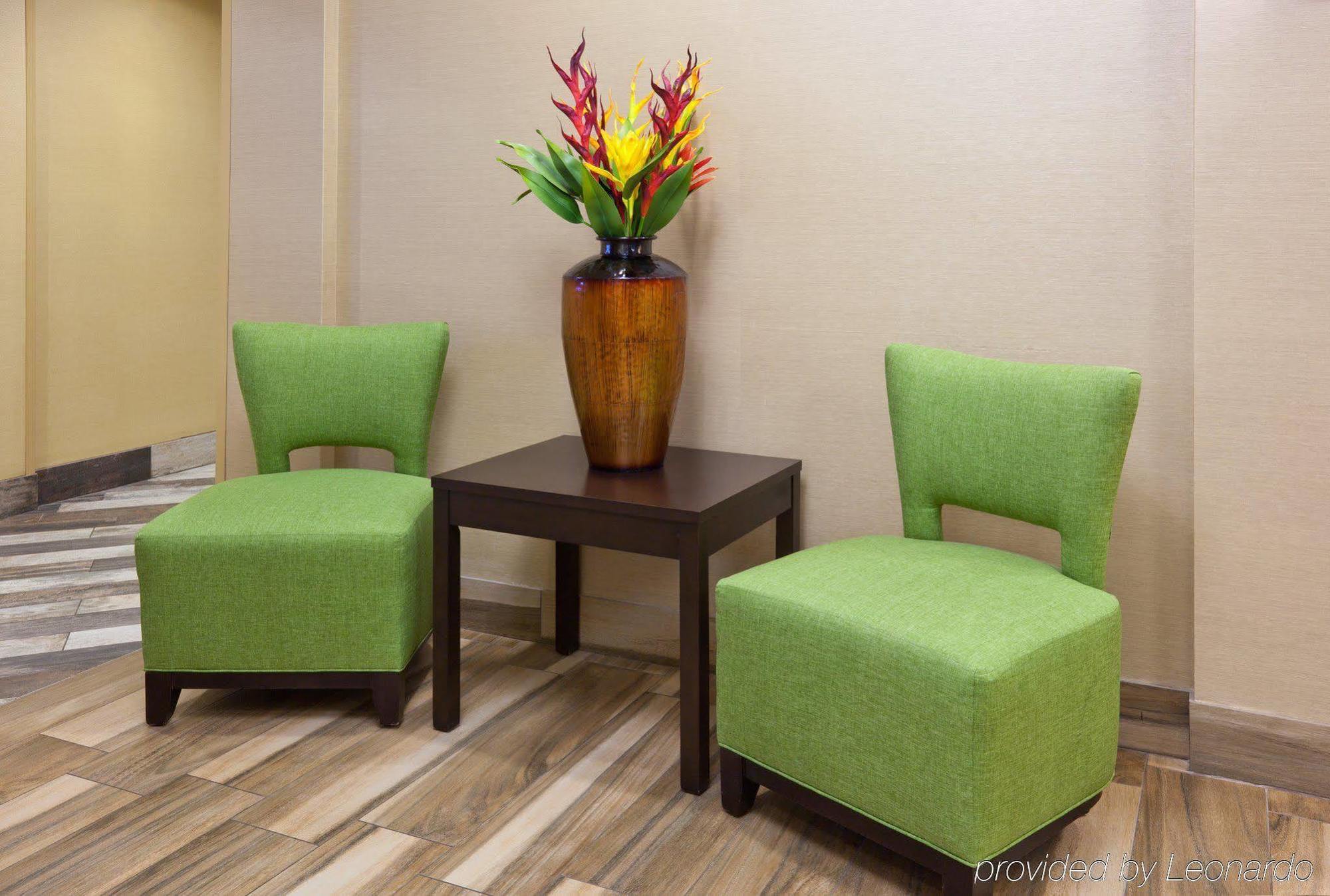 Holiday Inn Express & Suites Fort Dodge By Ihg מראה חיצוני תמונה